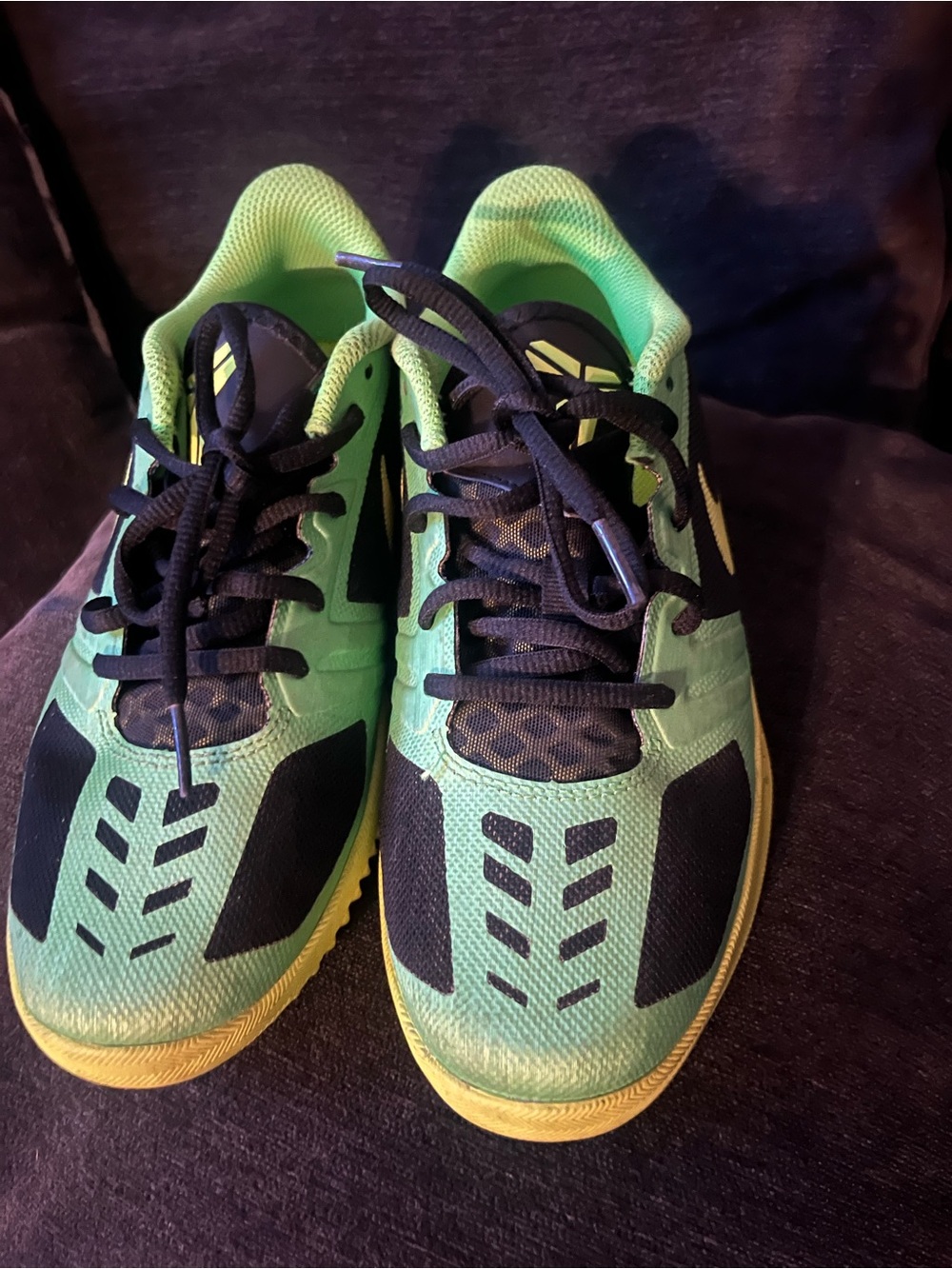 Nike Kobe youth Green and Black Lightweight Sneakers